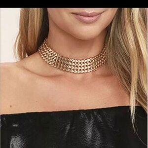 Fashion Necklace new Gold Tone